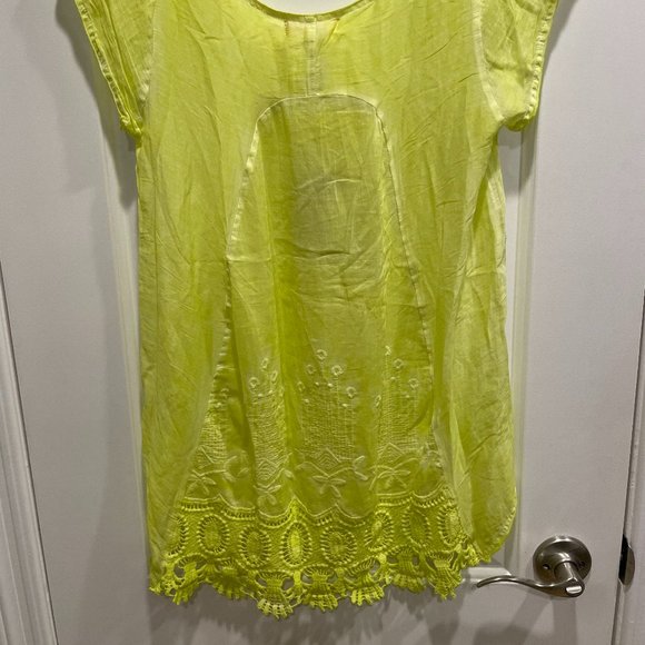 Black Swan Lime Top with lace and embroidered details, Size: S, New with tags - Picture 3 of 3